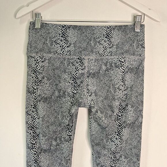 Noli Blue and Gray Snake Print Yoga Leggings - Picture 5 of 6